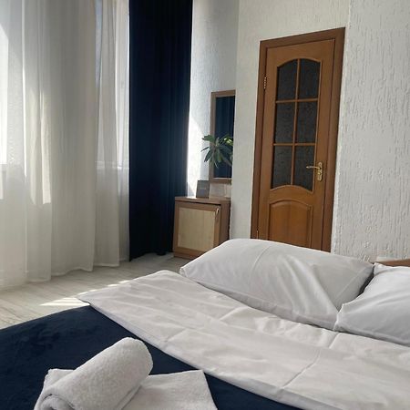 Hotel Femina Житомир Экстерьер фото