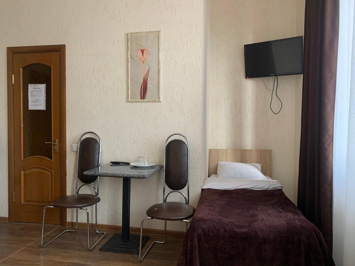 Hotel Femina Житомир Экстерьер фото