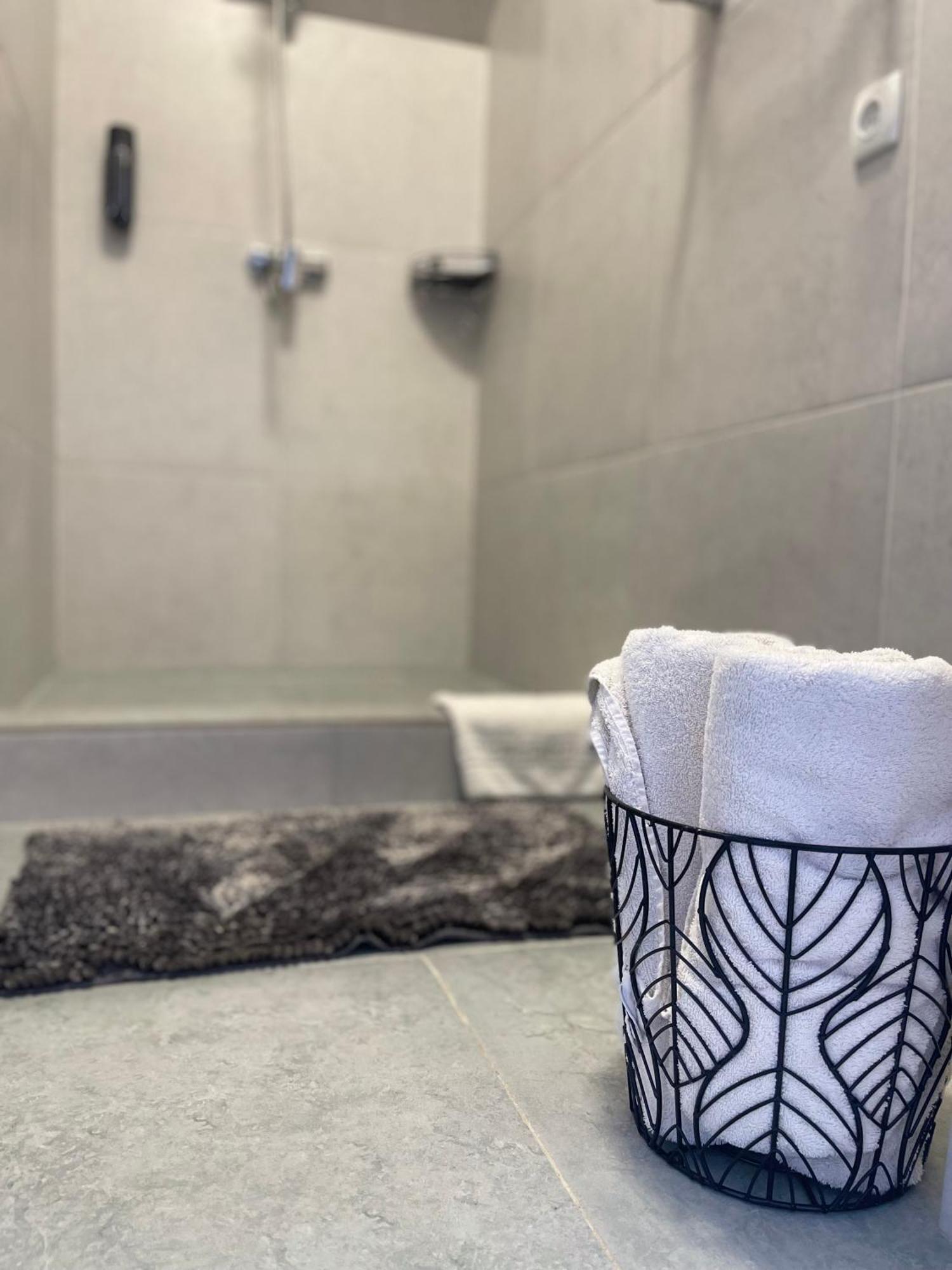 Hotel Femina Житомир Экстерьер фото