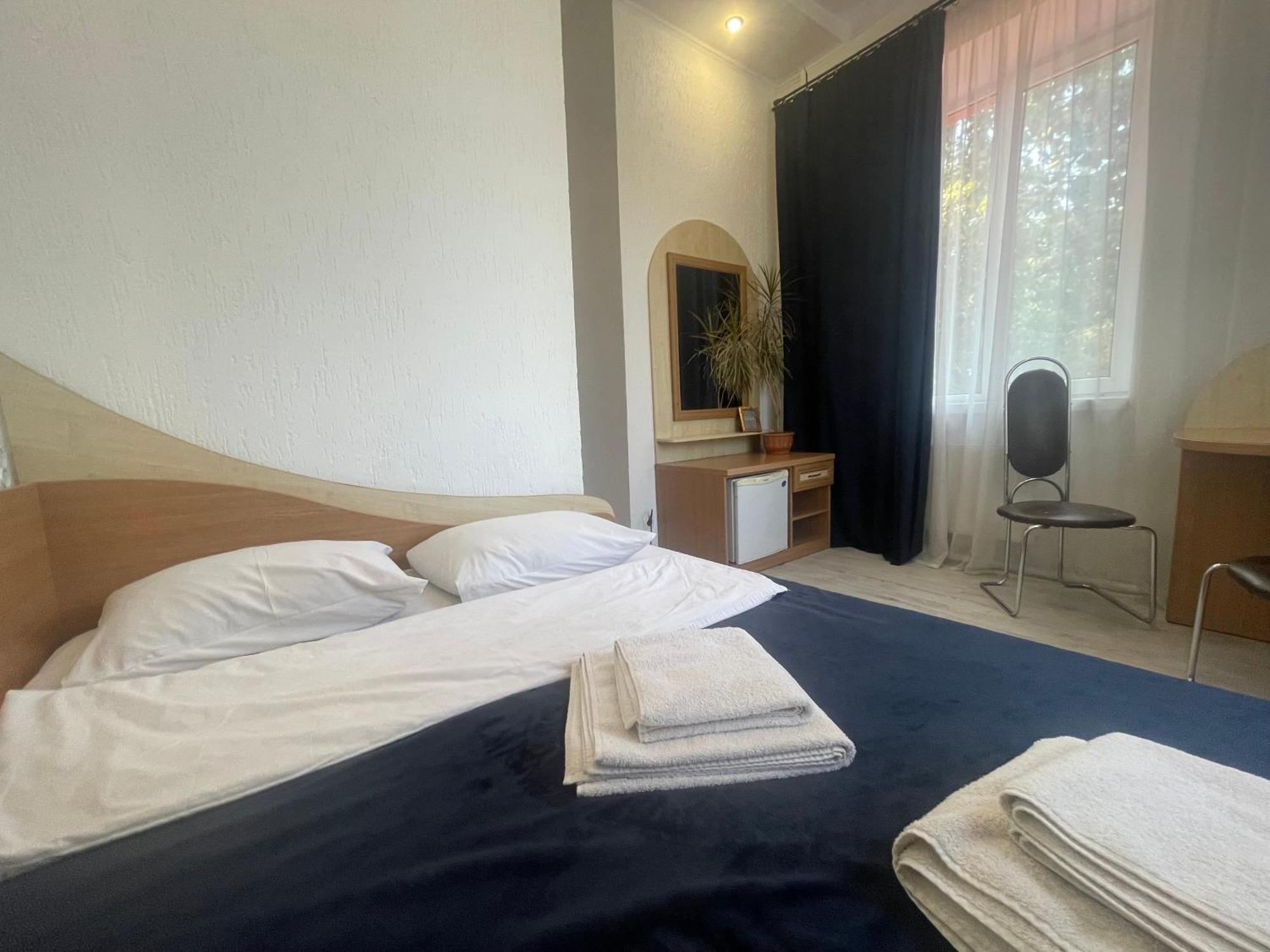 Hotel Femina Житомир Экстерьер фото