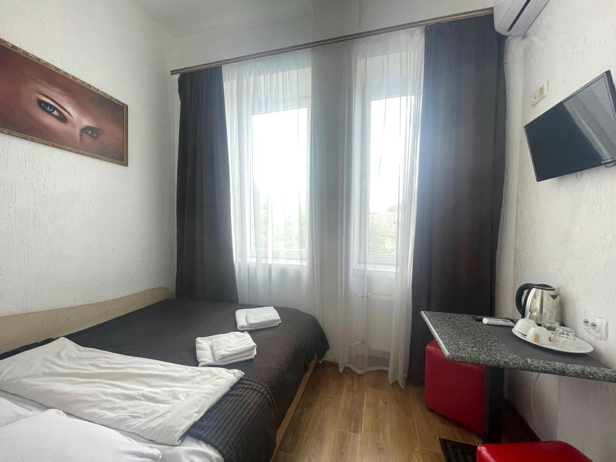 Hotel Femina Житомир Экстерьер фото