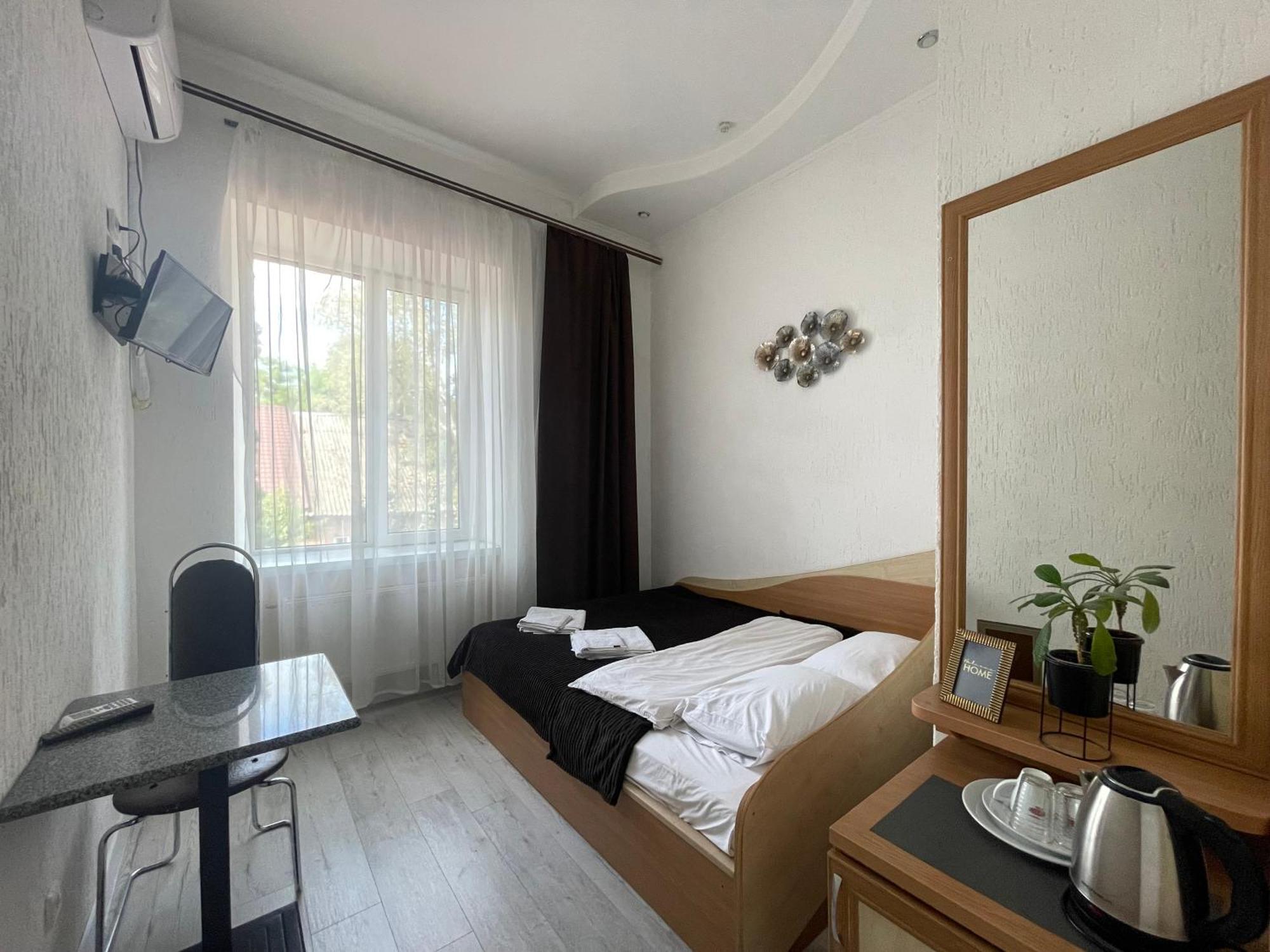 Hotel Femina Житомир Экстерьер фото